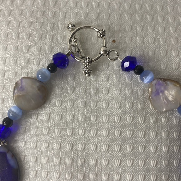 Handcrafted “The Blue Floral” Necklace w/Shell, Cat’s Eye and Crystals - Picture 4 of 5